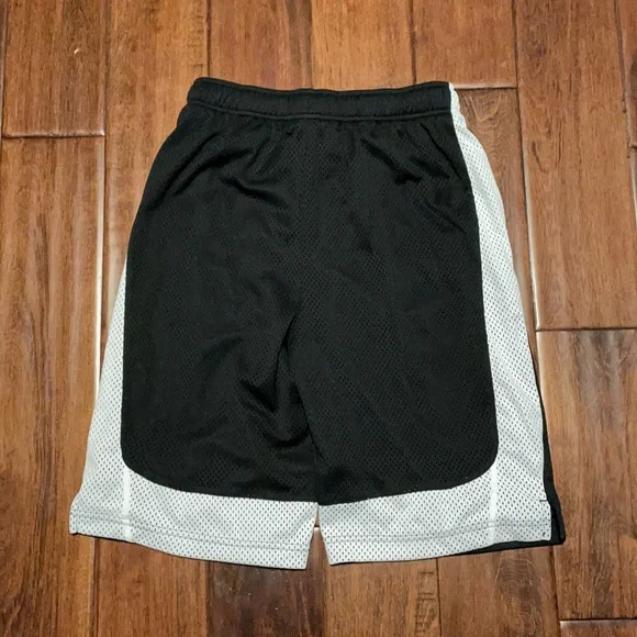 Nike Youth Mesh Shorts - Picture 5 of 6